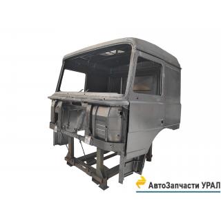 4420БМ-5000007 Кабина с дверьми (каркас) (со спальным местом)